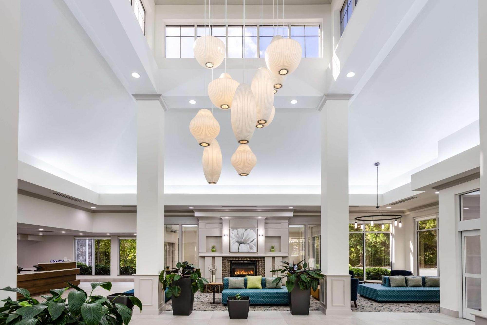 Hilton Garden Inn Winston-Salem/Hanes Mall Exterior photo